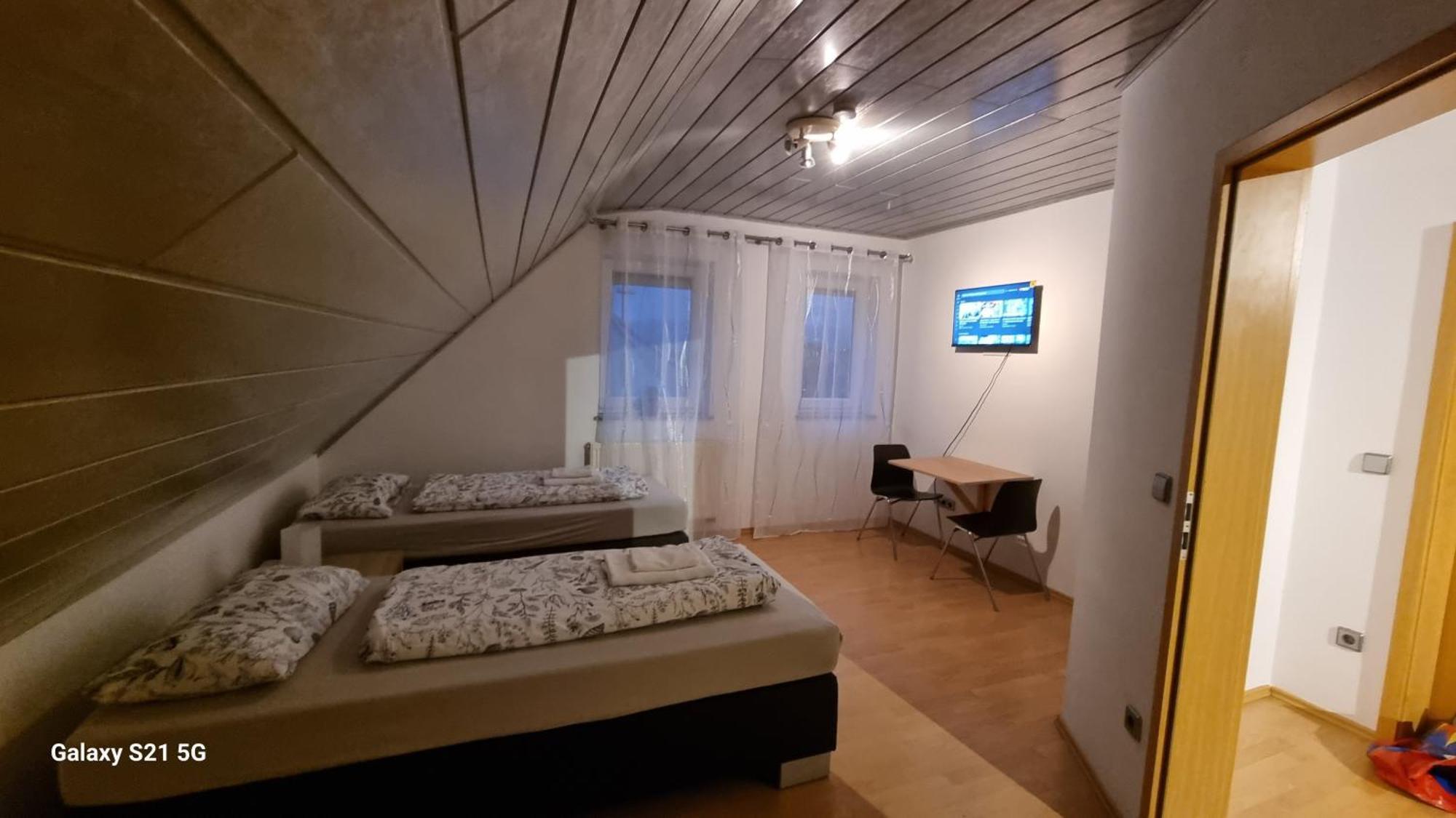 Schlafzimmer 1 Mit Top Aussicht Ueber Weilstetten Balingen Buitenkant foto