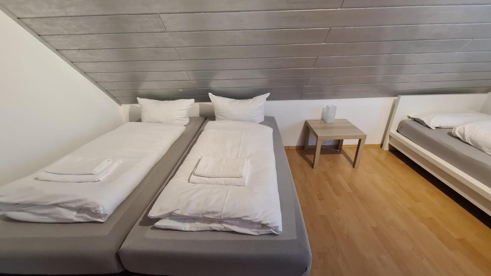 Schlafzimmer 1 Mit Top Aussicht Ueber Weilstetten Balingen Buitenkant foto