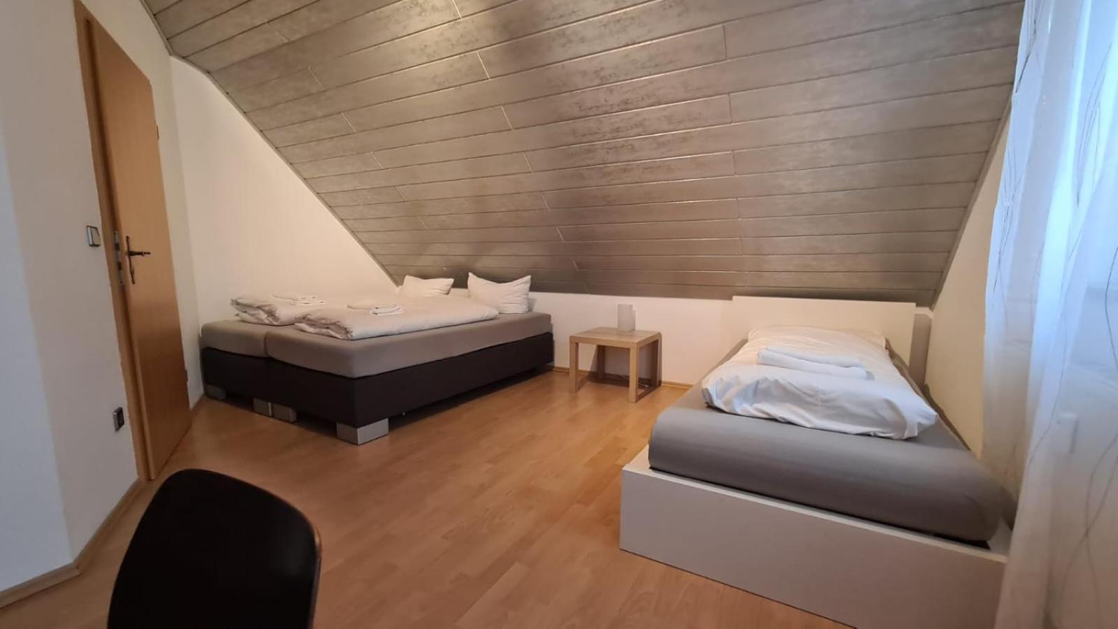 Schlafzimmer 1 Mit Top Aussicht Ueber Weilstetten Balingen Buitenkant foto