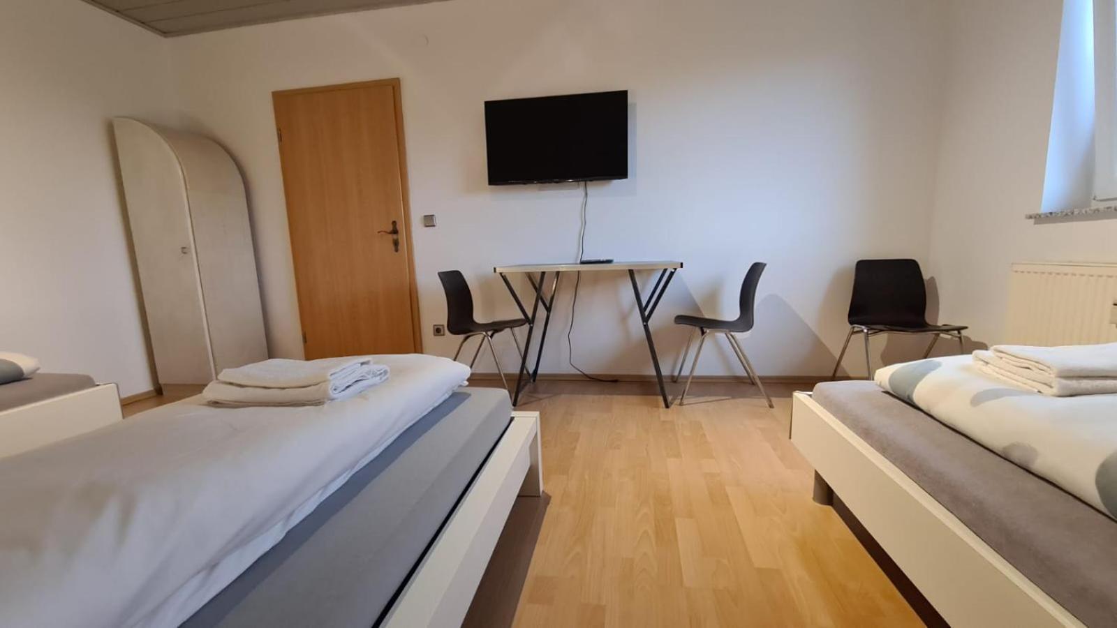 Schlafzimmer 1 Mit Top Aussicht Ueber Weilstetten Balingen Buitenkant foto