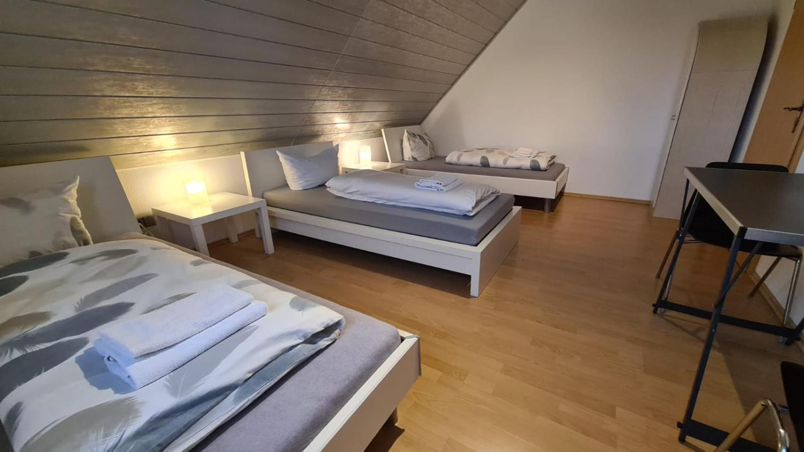 Schlafzimmer 1 Mit Top Aussicht Ueber Weilstetten Balingen Buitenkant foto